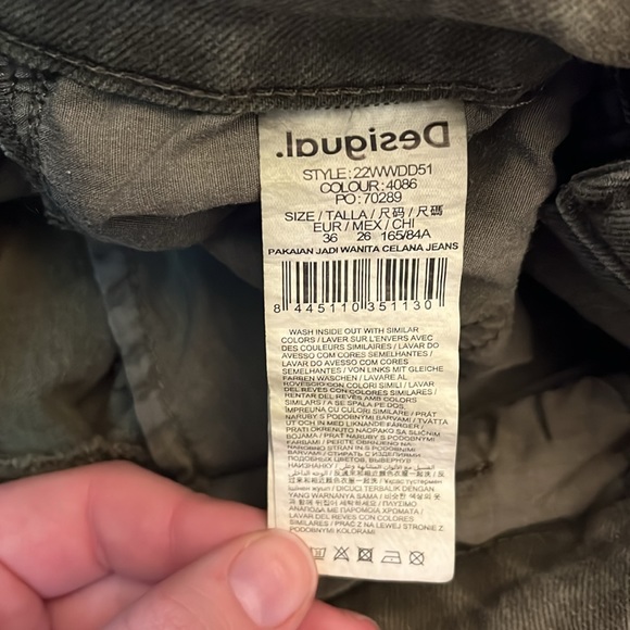 Desigual crop flare embroidered jeans - Picture 8 of 8